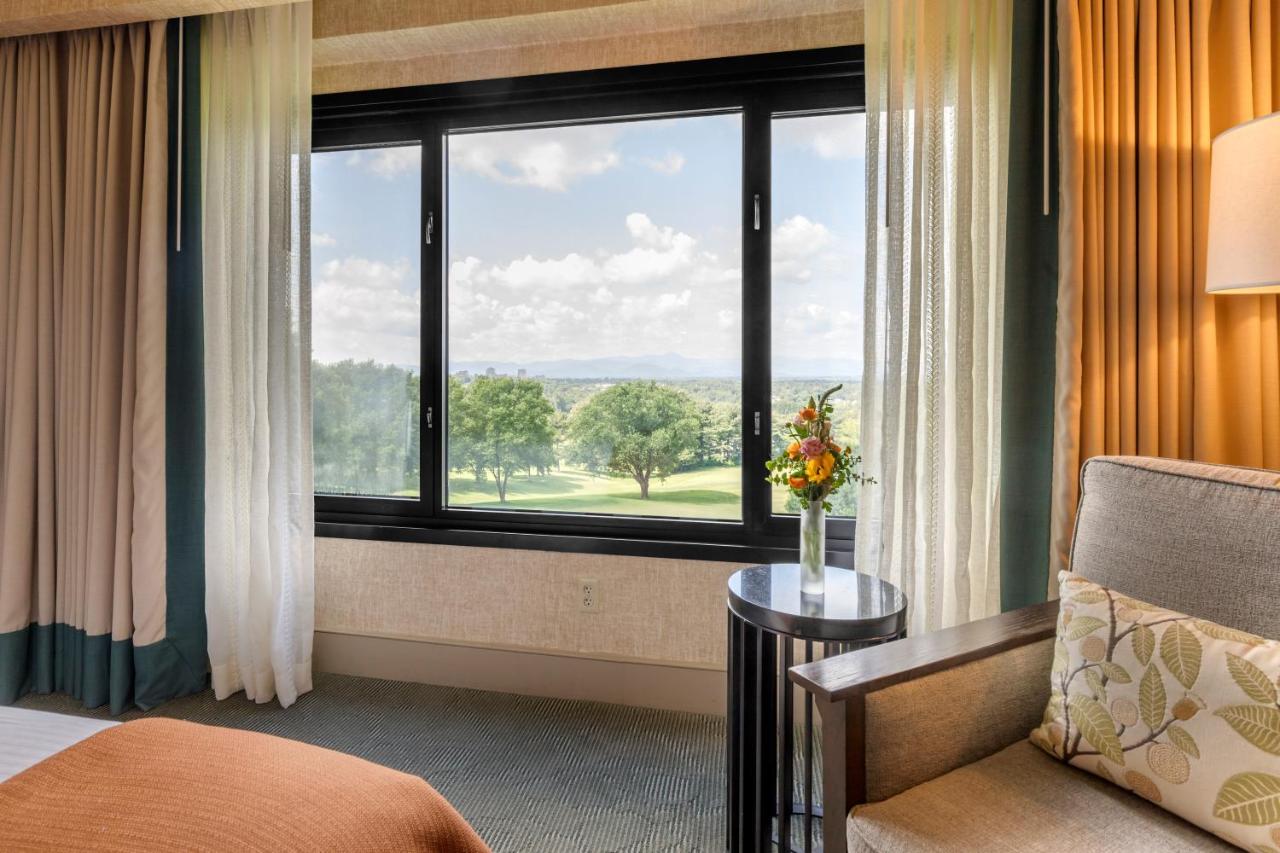 Premium Mountain View Room with Two Queen Beds